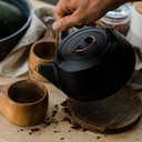 EnamelLinedCastIronTeapot-VintageWhite_02 Barebones.webp