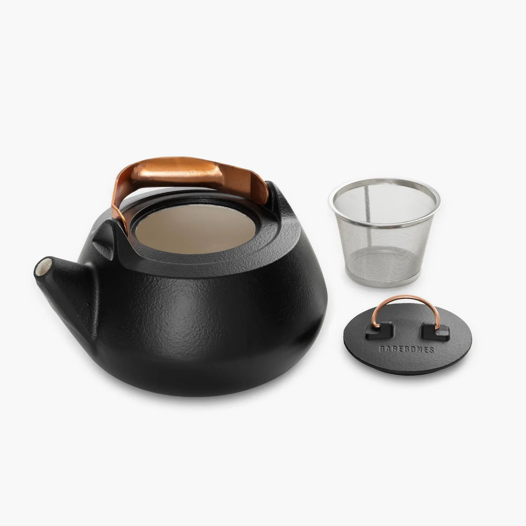 EnamelLinedCastIronTeapot-VintageWhite_03 Barebones.webp