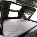 Dachzelt-fuer-4-Personen-Roof-Space-4-Innenraum.jpg.webp