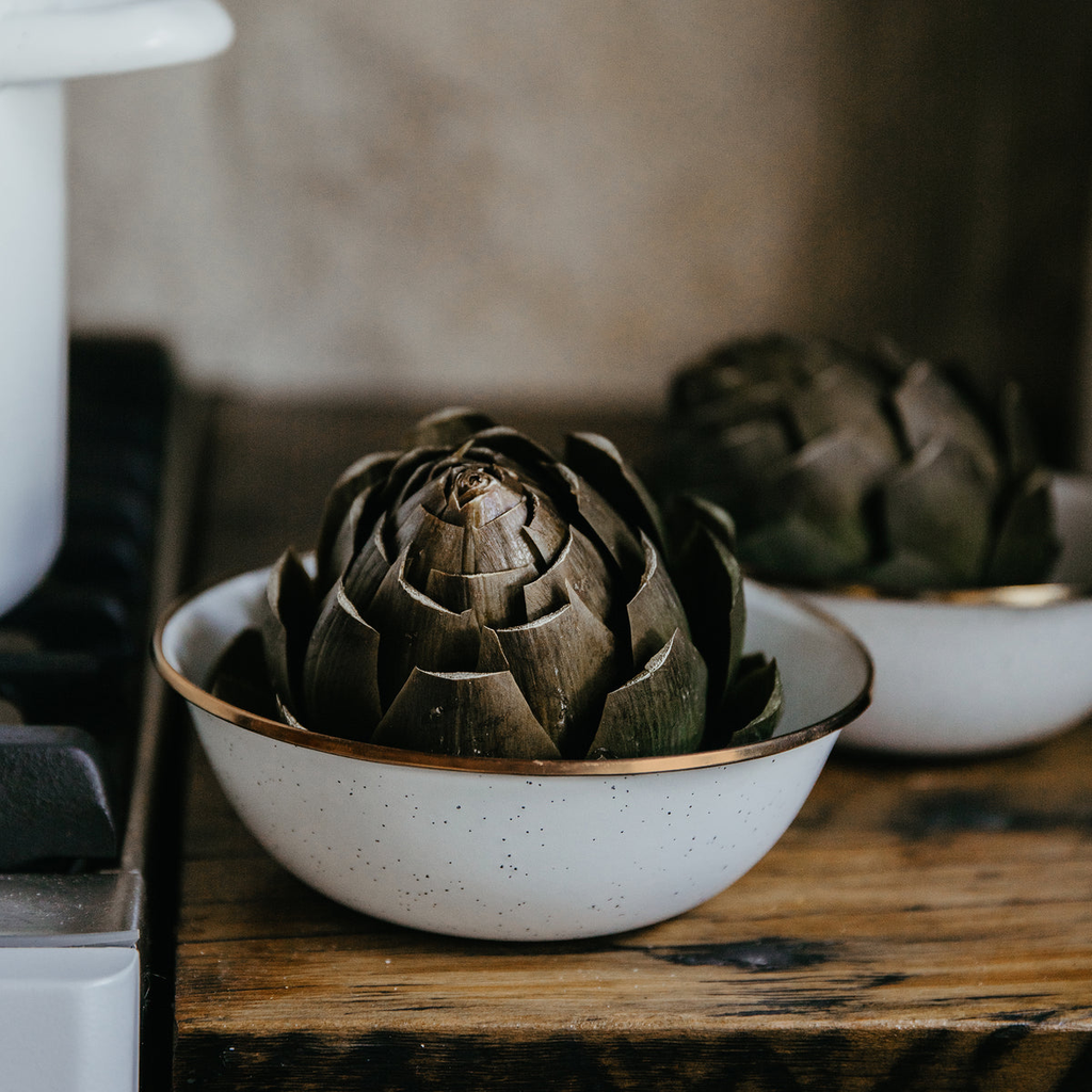 CKW-390_EnamelBowlSet-Eggshell_PDP_06.webp